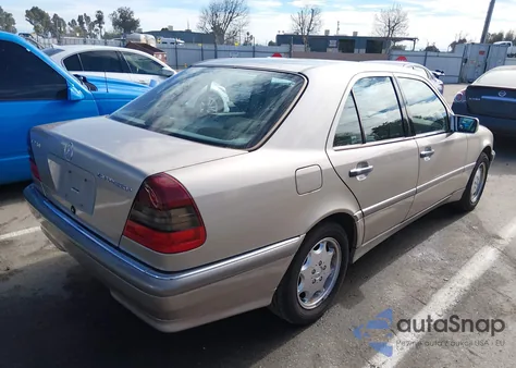 1999 Mercedes-Benz C 230 Kompressor z USA, uszkodzony, nr VIN WDBHA24GXXA770454
